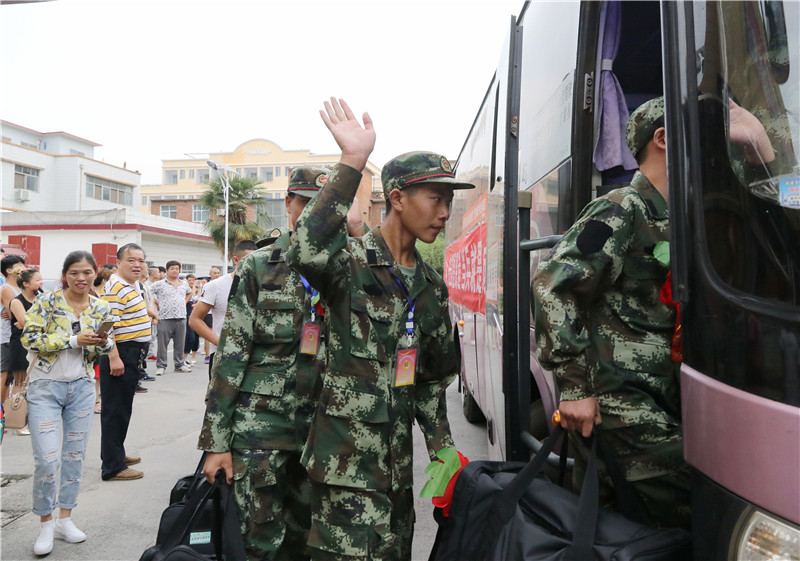 内乡欢送新兵入伍4_副本.jpg